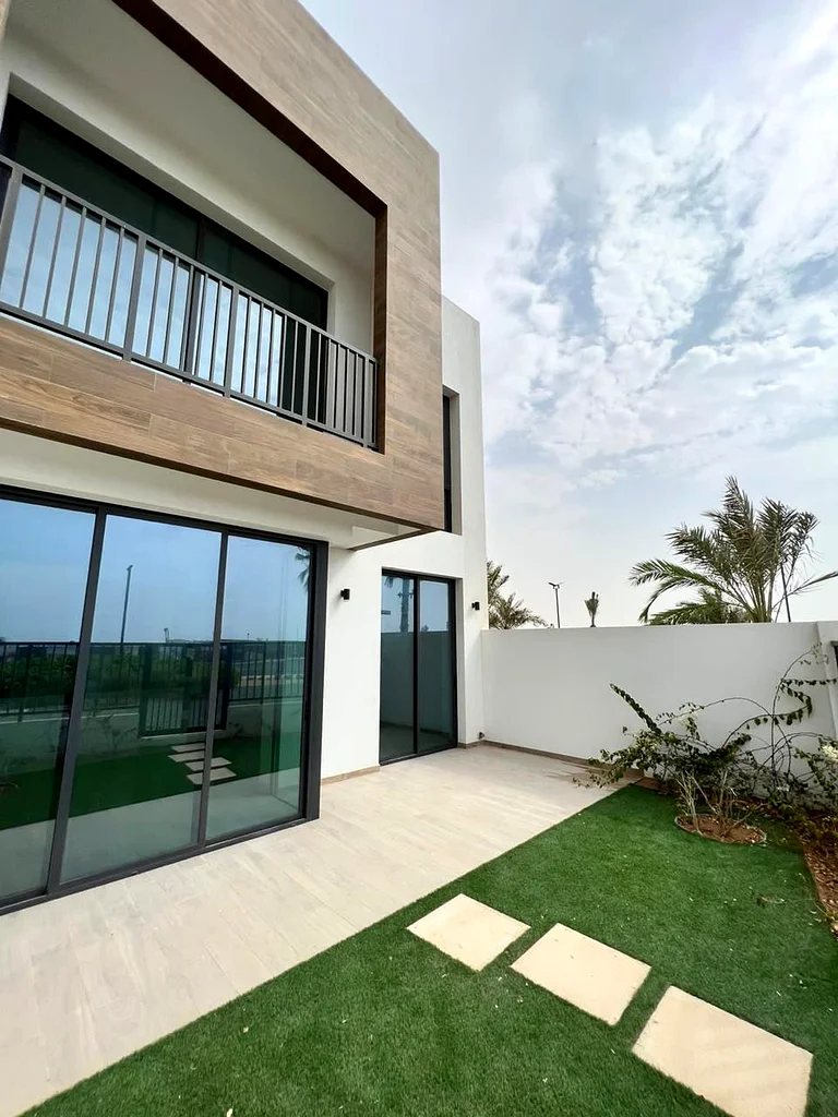 Luxury 3 BR Beachside Villa Near the Beach in Marbella , Mina Al Arab63864192349186112