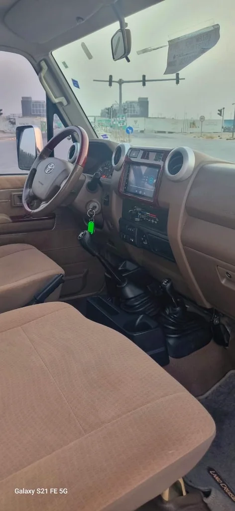 Toyota land cruiser LX GCC63137336230017114