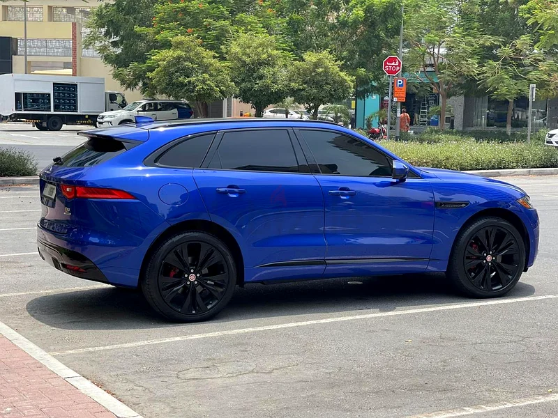 F Pace 2018 AWD full option full service perfect car, low mileage 70000km63176168806147112