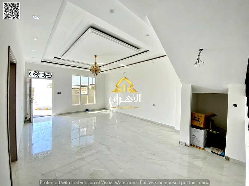 فيلا فاخرة للبيع في الزاهية - منطقة واسعة وتصميم حديث - 5 غرف نوم رئيسية - بسعر خاص! 🏡63892239862530112