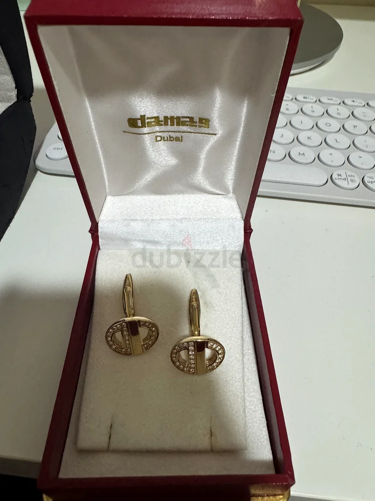 كريستيان ديور - أزرار أكمام مطلية بالذهب بلمسة أنيقة مع كريستالات لامعة63232165777665111