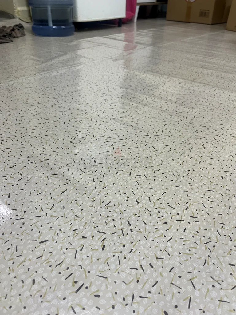 Vinyl flooring mat for sale63185241344770112