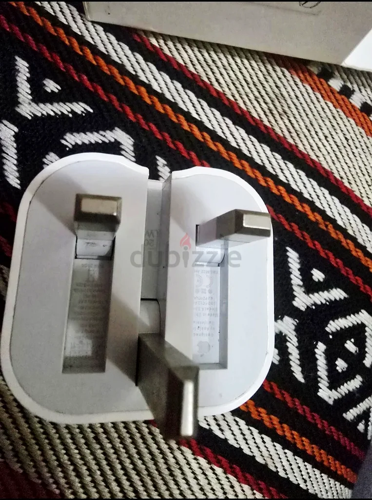 Apple original USB-C Power 20 watt Adapter!63222843365379113