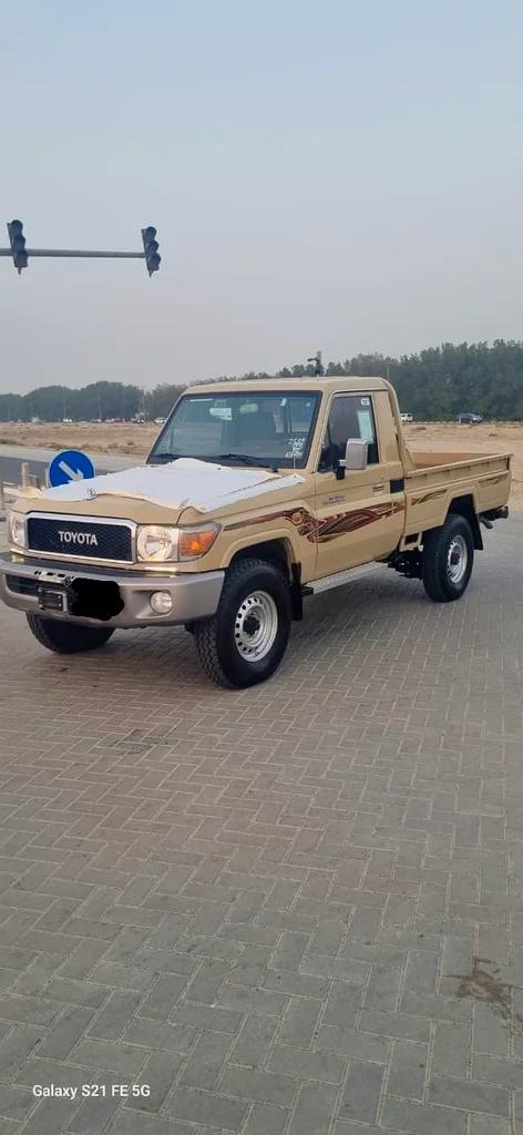 Toyota land cruiser LX GCC63137336230017113