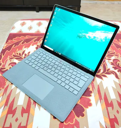 Surface Laptop_Intel Core I7_TouchScreen _RAM 8 GB_SSD  256 GB_13.5 Inches_EXCELENT CONDITION