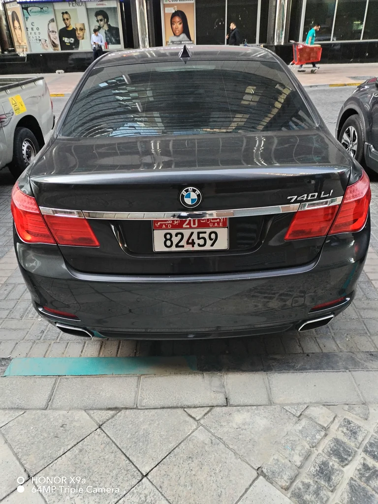 BMW 740li Model 201263160610331523112