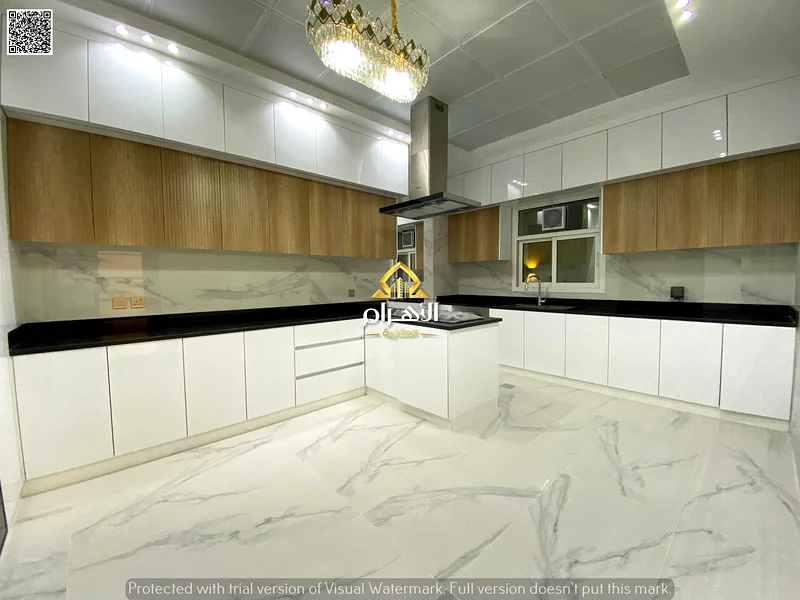 Directly from the owner, one of the most luxurious areas in Amman, with integrated services. Easy down payment and easy bank financing.63872180023809114