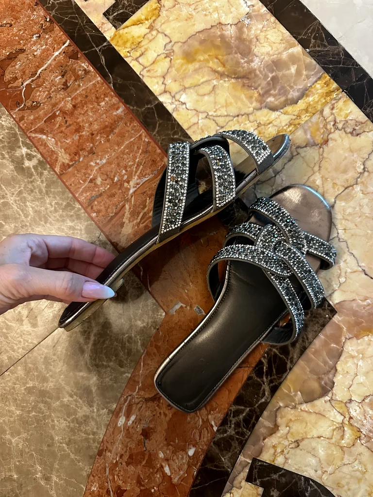 Sparkling Womens Sandals. Heavy usage63239086379651113