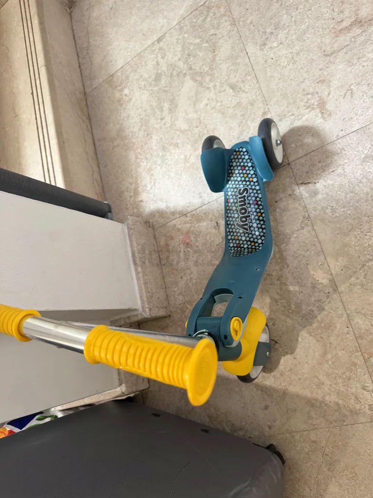 Smoby 3 wheel scooter63246752182402110
