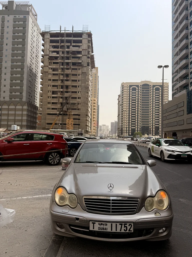 مرسيدس بنز سي 200 كومبرسور63145338937089111