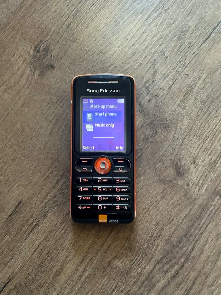 Sony Ericsson W200i