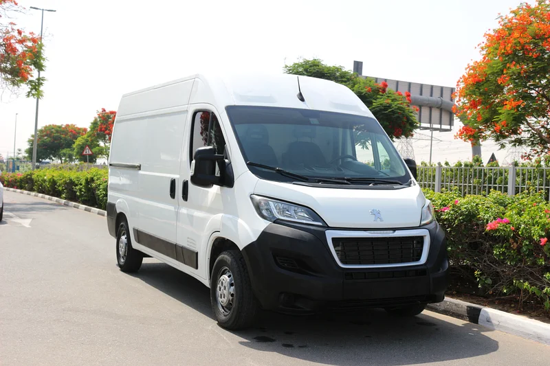 PEUGEOT BOXER 2022 (L2H2) GCC  DIESEL MANUAL GEAR631757018848011114