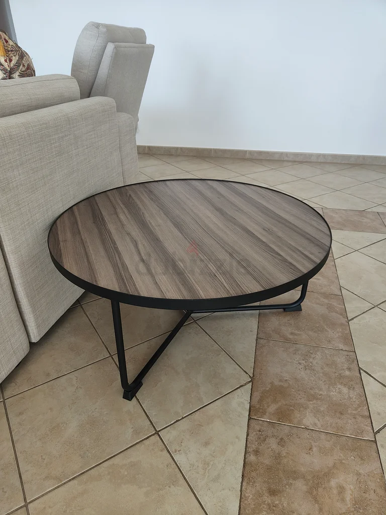 طاولة قهوة دائرية أنيقة بتصميم عصري63185231346562113