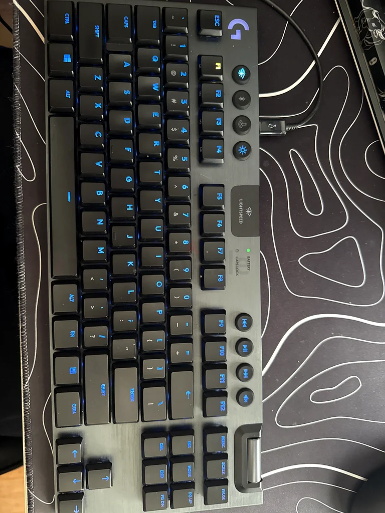 Logitech G915 TKL Keyboard - Tenkeyless Bluetooth Gaming Keyboard RGB Updated Clicky Keyboard63169457509633111