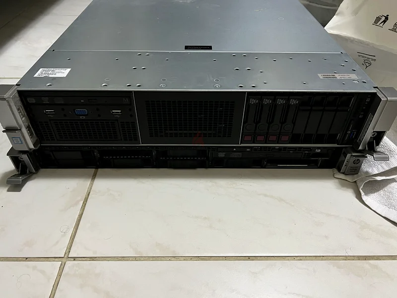خادم HP (مستعمل)63254494628226111