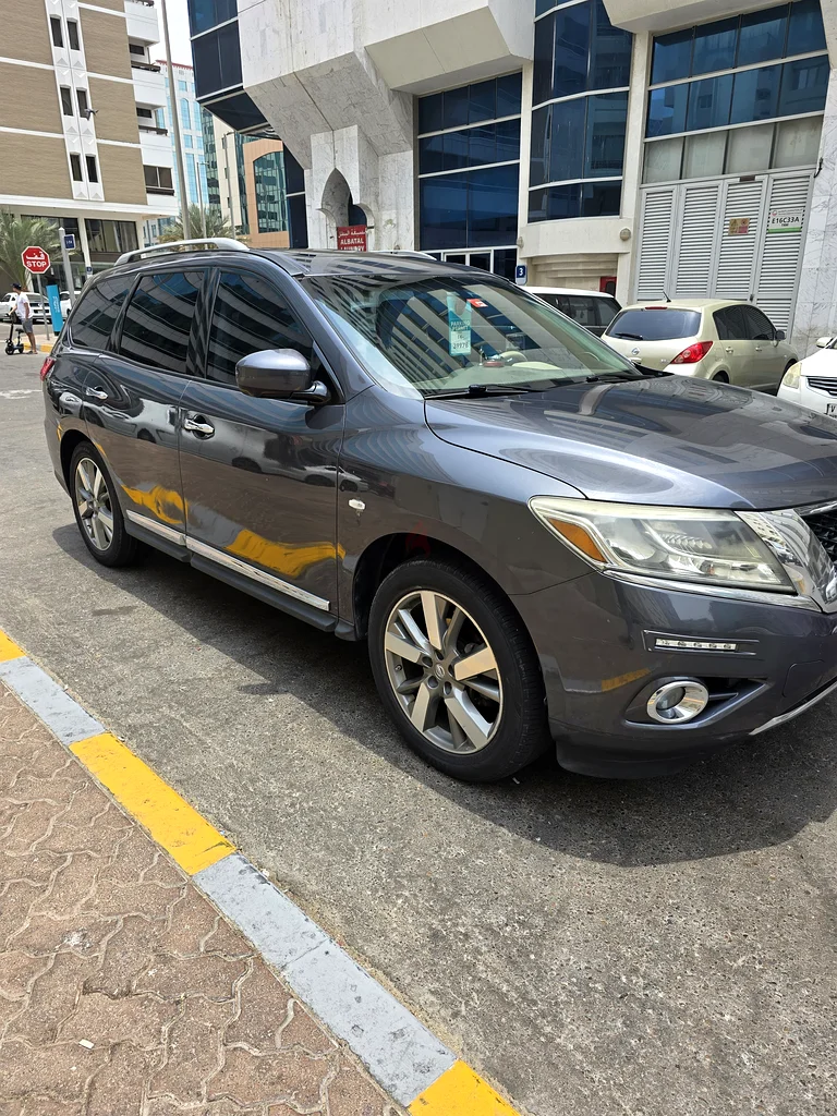 سيارة عائلية للبيع63150025774593112