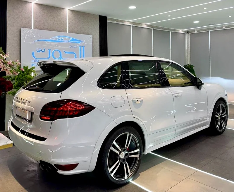 AMAZING PORSCHE CAYENNE GTS V8 || GCC || FULLY LOADED || ACCIDENT FREE || PERFECT CONDITION63168969388163111