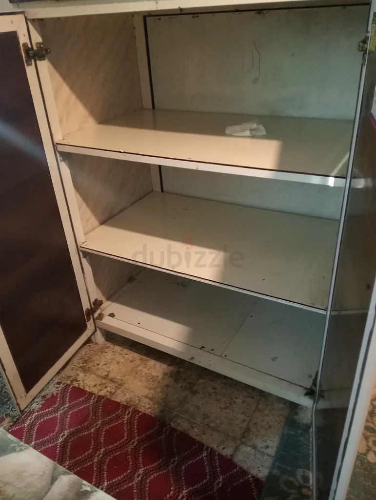 رف63218307219074111