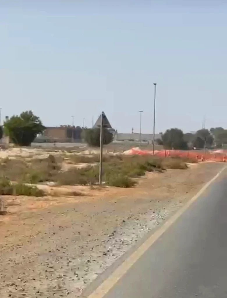For sale a plot of land in Sharjah, Muwailih Al Falah Commercial Area, Emirate of Sharjah63197615679875113