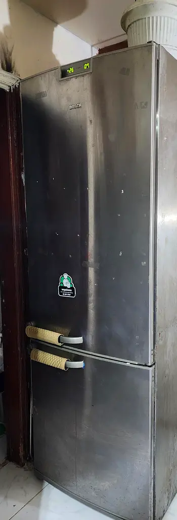 ثلاجة عالية الجودة بحالة ممتازة!