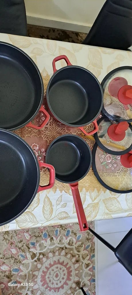 مجموعة مقاومة للالتصاق معروضة للبيع632158709720341120