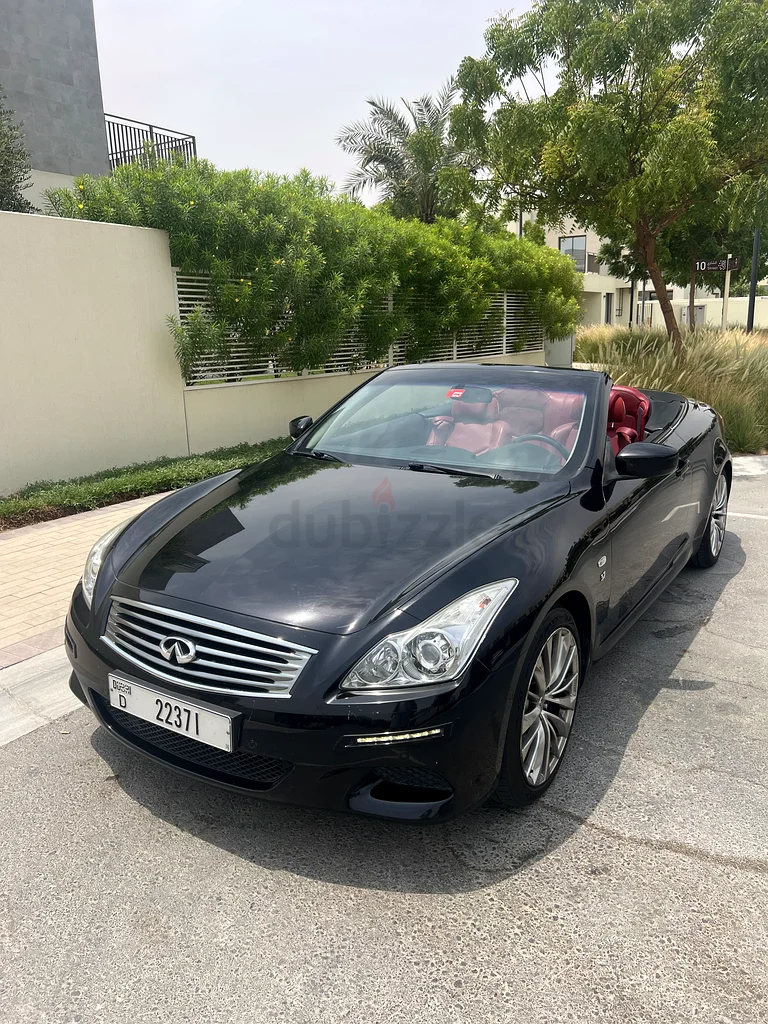إنفيني Q60 كابريو 3.7 لتر V6 | سقف صلب | صيانة جيدة63139711533057111