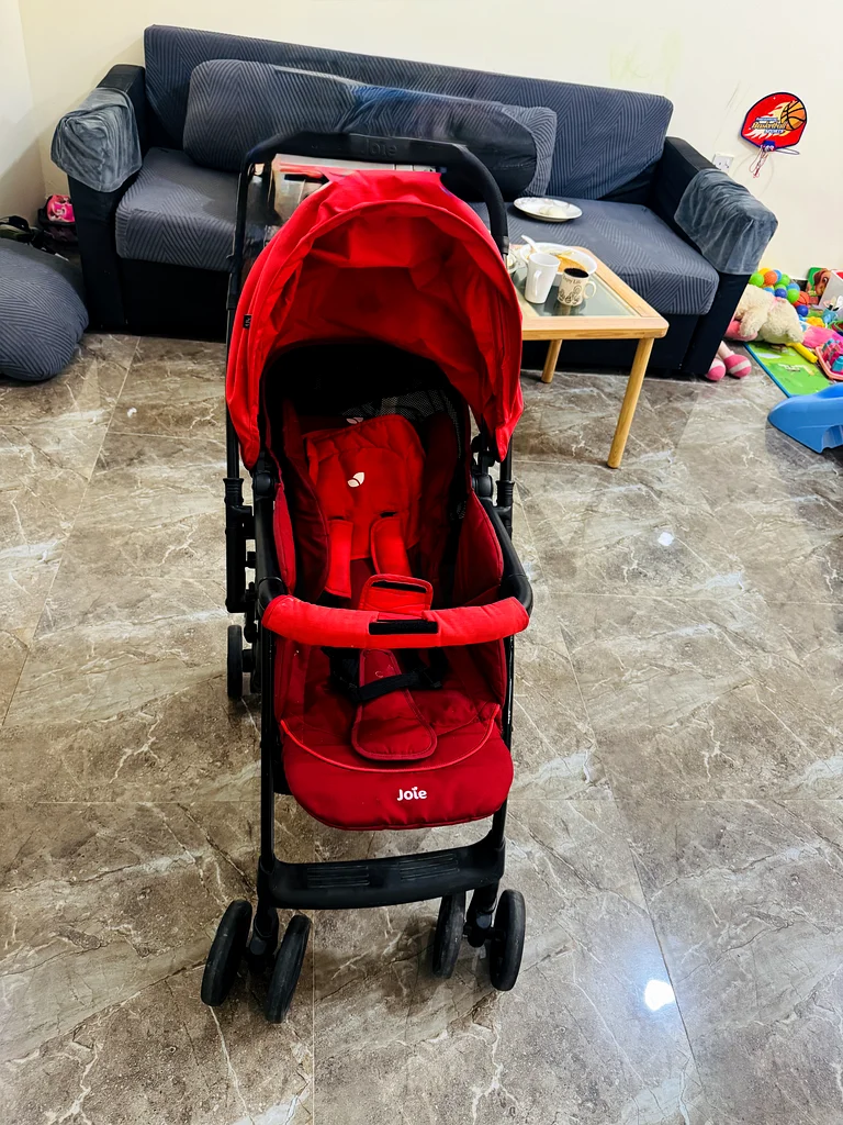 عربة أطفال حمراء أنيقة لطفلك63194604474881112
