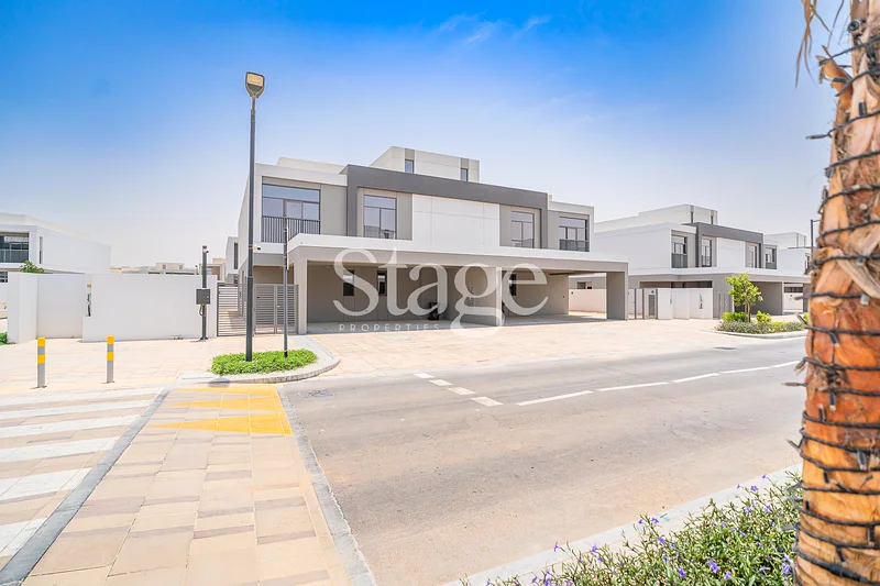 Close to Beach Pool | Corner | Lower than Market63751878410755110