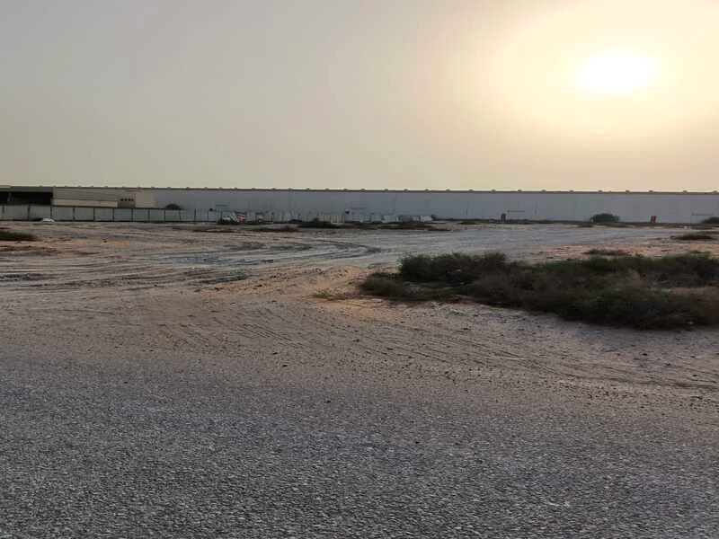 للبيع، أرض في منطقة السجعة الحنوق القديم، بلوك 4، المساحة 114,000 قدم مربع63195062576641111