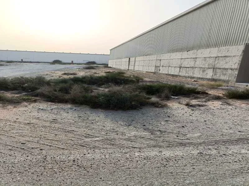 للبيع، أرض في منطقة السجعة الحنوق القديم، بلوك 4، المساحة 114,000 قدم مربع63195062576641114