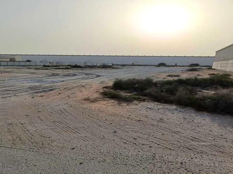 للبيع، أرض في منطقة السجعة الحنوق القديم، بلوك 4، المساحة 114,000 قدم مربع63195062576641112