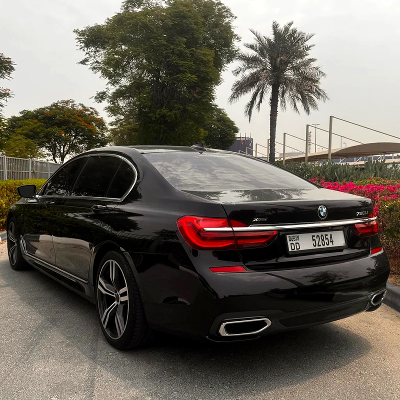 BMW 750LI xDRIVE 2016 GCC 3 keys bank loan accepted63142135113219114