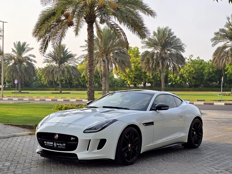 F-TYPE R V8 SUPERCHARGER 2016 GCC VERY CLEAN WARRNTY AND SERVICE FREE63175702169987111