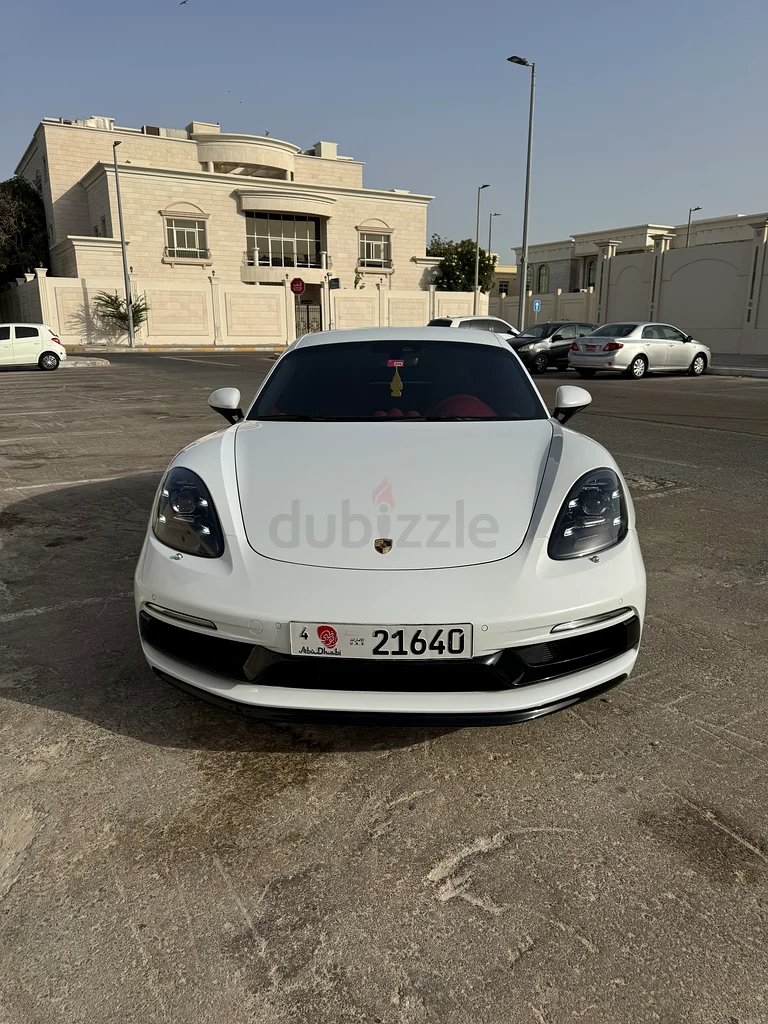 Porche 718 s63157885191554111