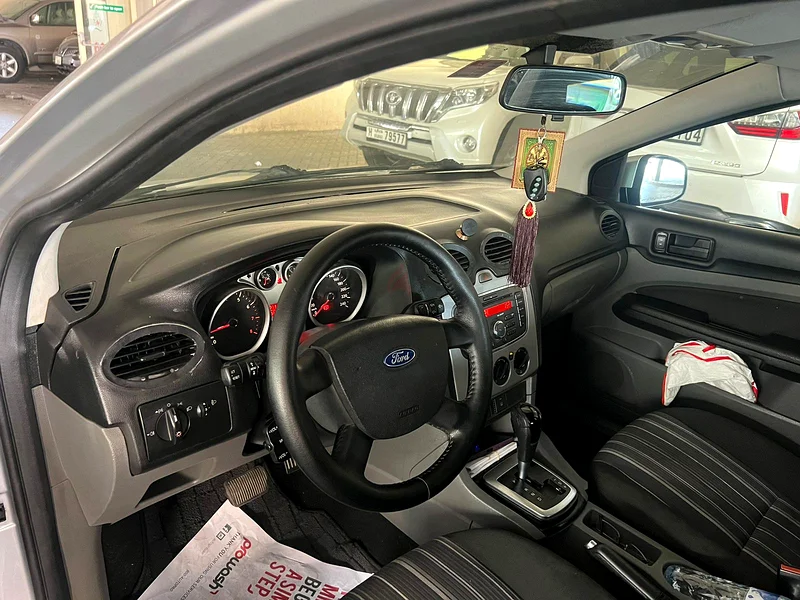Ford Focus 2011 Hatchback only 750063157884904194111
