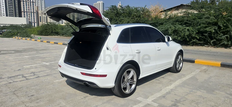 AUDI Q563148162711298114