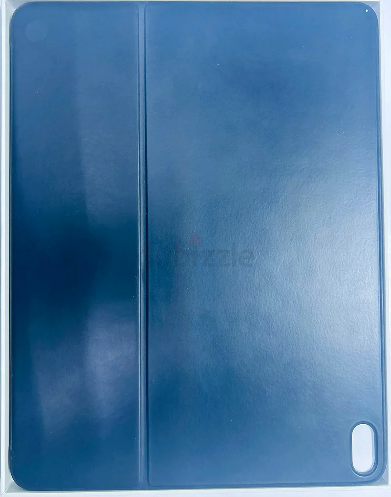 لوحة مفاتيح ذكية من Apple لجهاز iPad Pro، دفتر لجهاز 12.9 بوصة (الجيل الثالث)، مستعملة شهرين63253965947009114