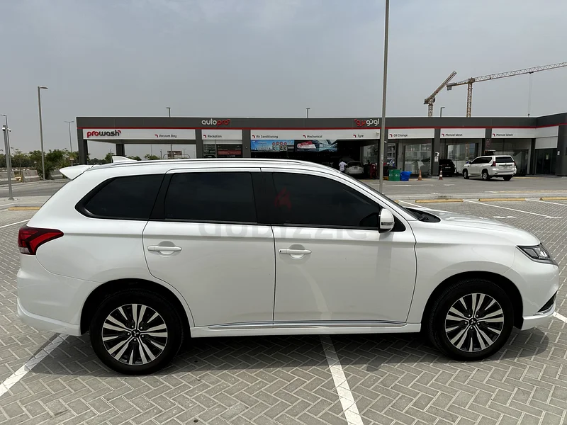 Mitsubishi Outlander Enjoy63152749340547113