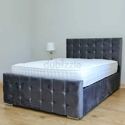 Elegant Grey Velvet Bed - Perfect for Your Bedroom!