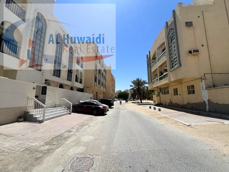 مبنى للبيع في ليوارا 163185194019075112