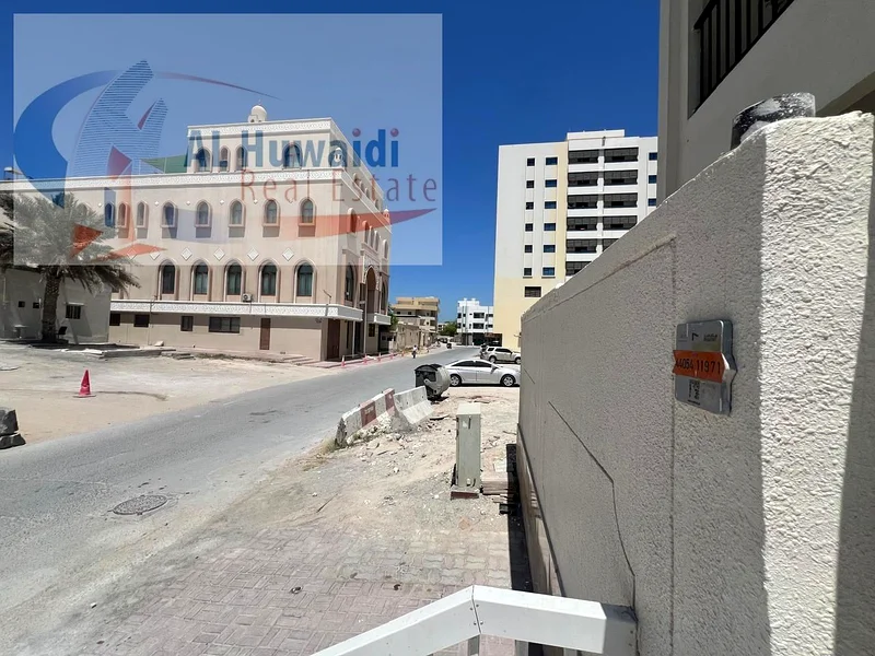 مبنى للبيع في ليوارا 163185194019075114