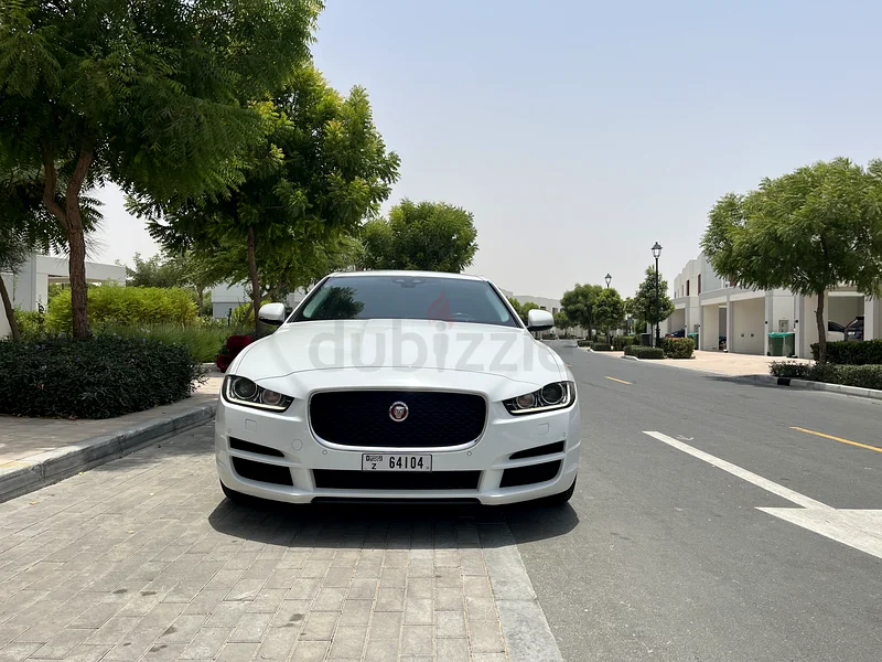 جاكوار XE | مواصفات دول مجلس التعاون الخليجي | لا توجد حوادث | جميع الصيانة تمت في شركة الطاير موتورز جاكوار632218247217951112