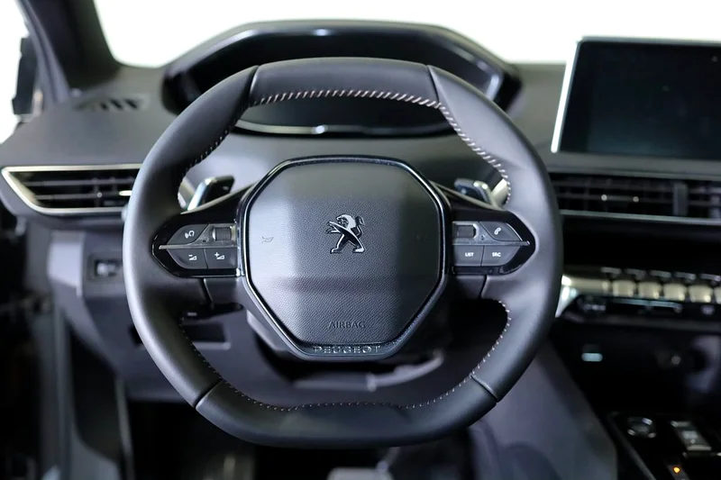 Peugeot 3008 1.6L Turbo 202563221824440322114