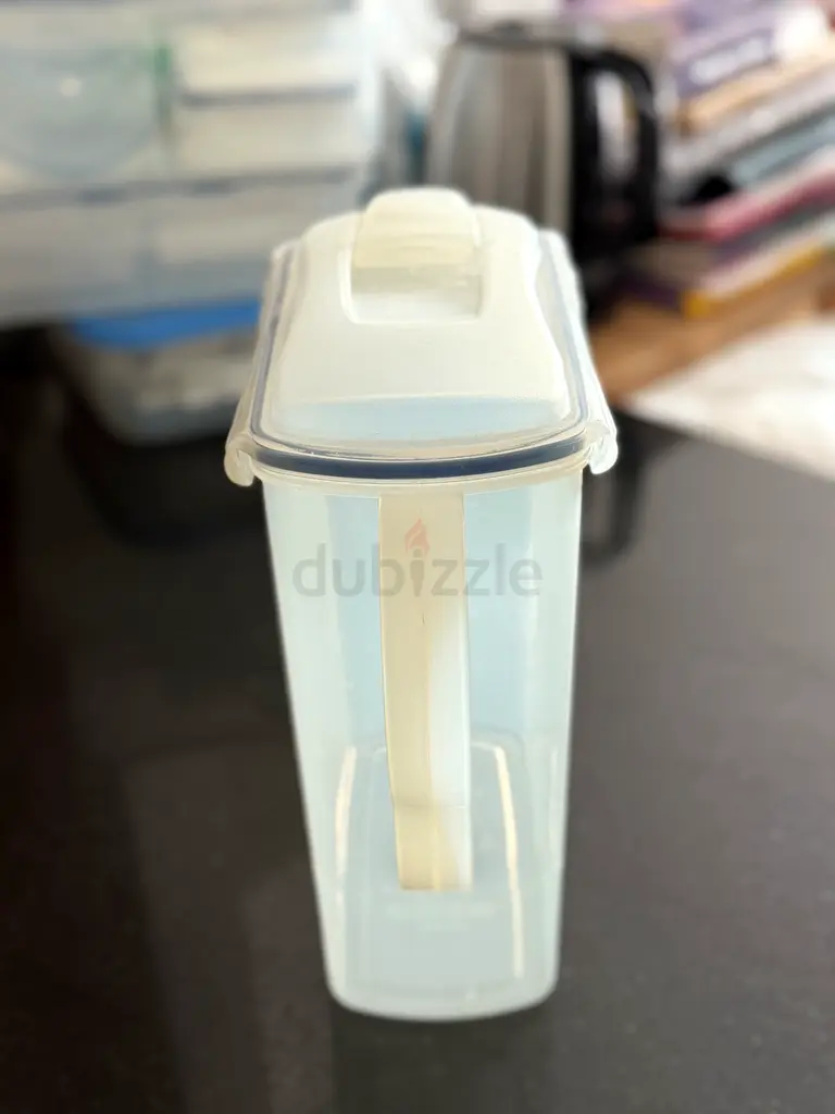 Plastic jug for sale63215374608770111