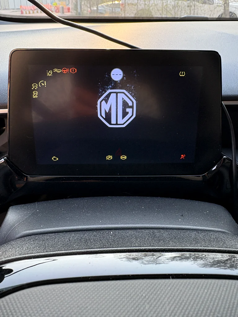 MG3 BRAND NEW DIRECT OWNER NO ACCIDENTS63175702331521114