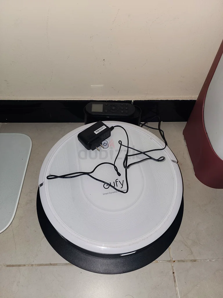 مكنسة كهربائية ذكية تعمل بالروبوت لتنظيف سهل وبدون جهد632539743991051111