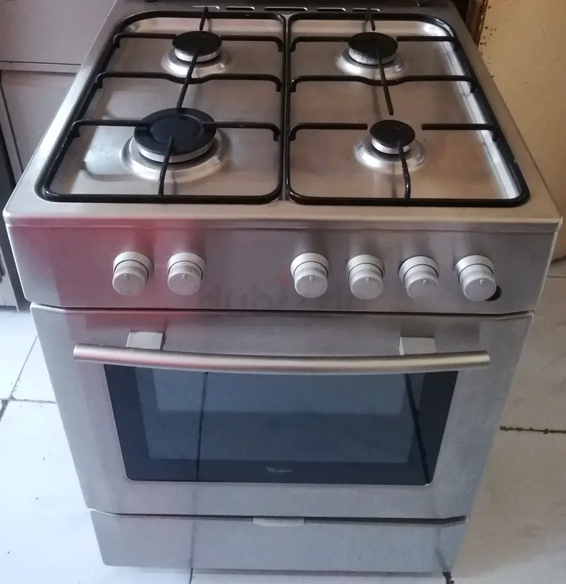Cooking range whirlpool