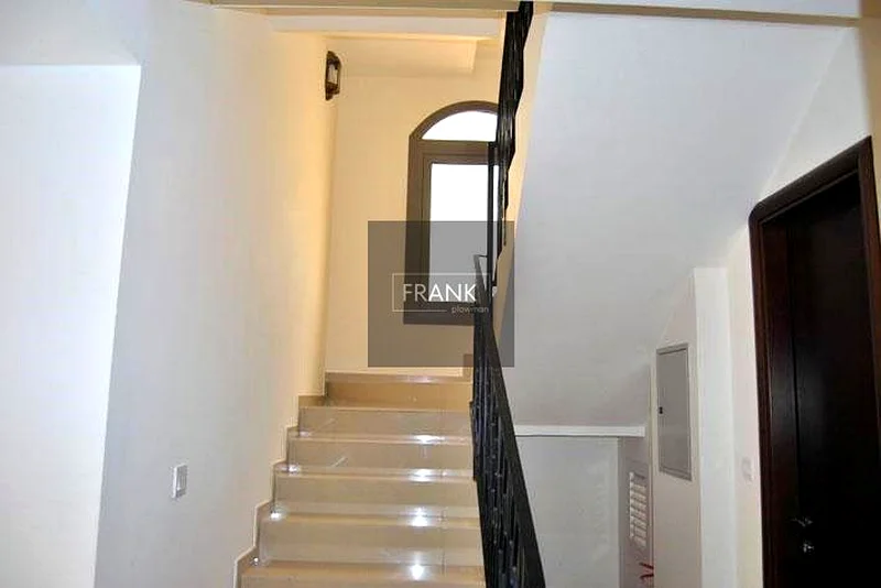 Exclusive Townhouse with stunning Golf views and Corner unit l Rented63858882153218112