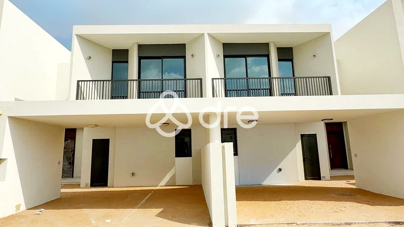 وحدة جديدة بالكامل | جاهزة للانتقال | تخطيط لطيف63174316270850111