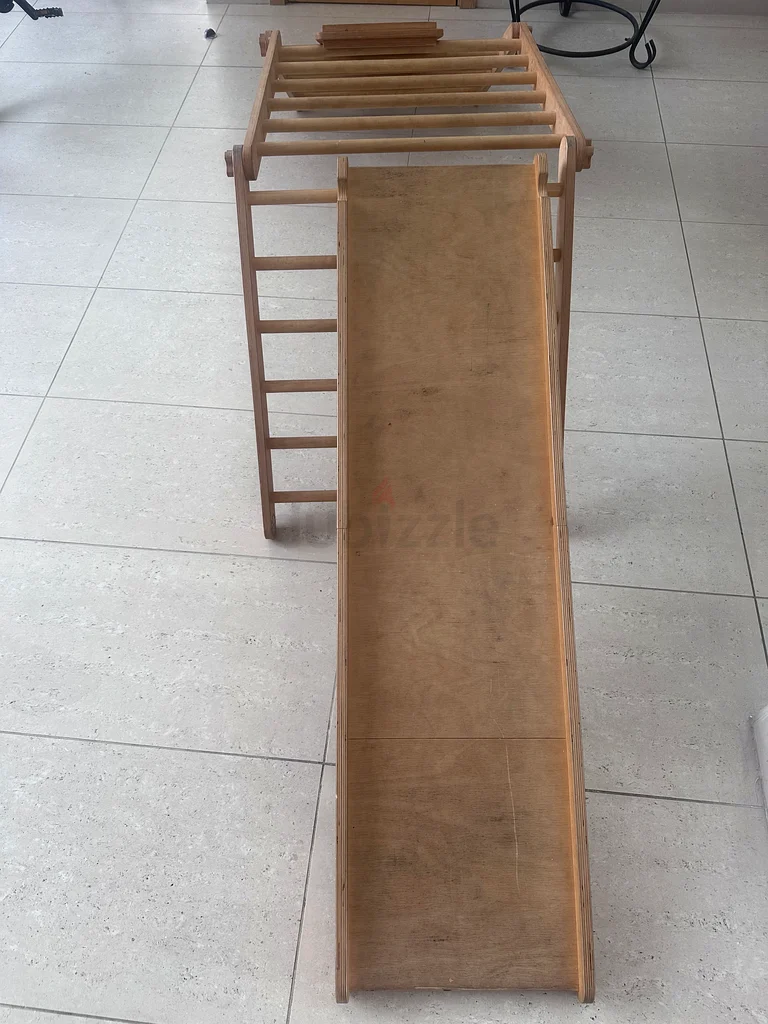 Adjustable climbing frame63195109138434113